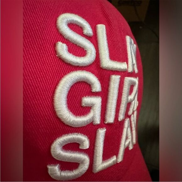 🌈 Queer Eye 🌈 “Slay Girl Slay” Hat 🌈 NWT 🌈 embroidered 🌈 adjustable 🌈 - Picture 2 of 7